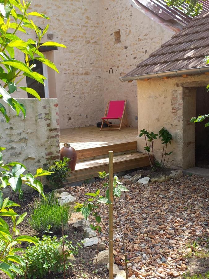 Gite Entre Vignes Et Loire Thauvenay Exterior foto