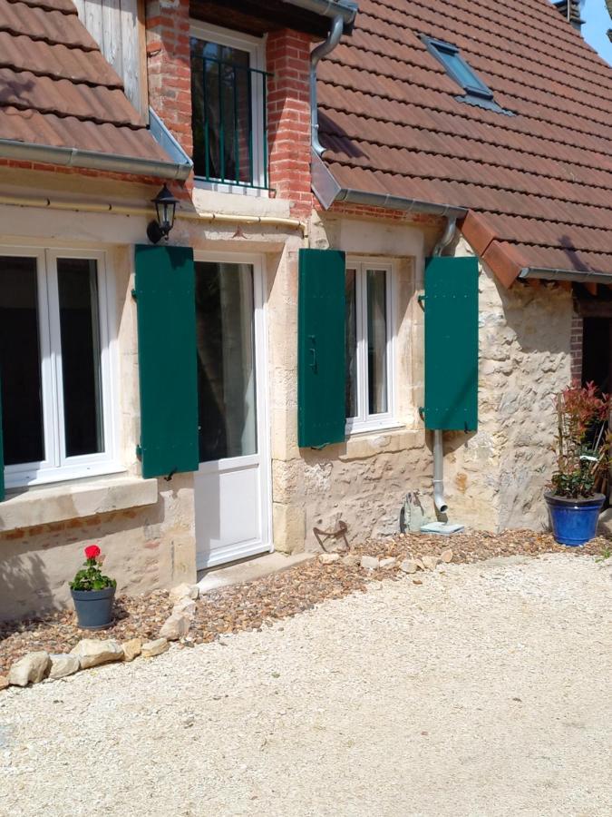 Gite Entre Vignes Et Loire Thauvenay Exterior foto